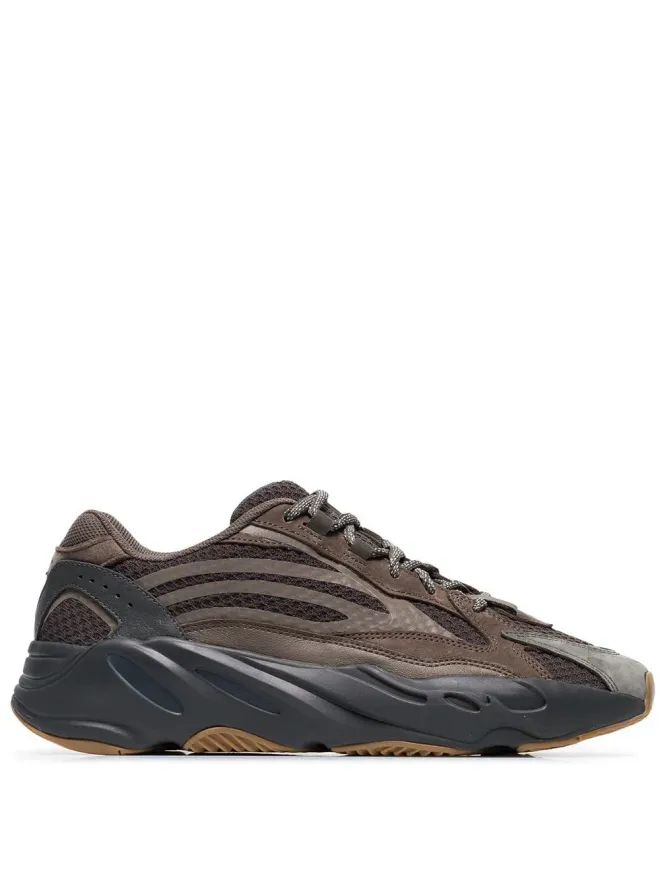adidas Yeezy adidas Yeezy Boost 700 v2 Geode スニーカーの商品画像