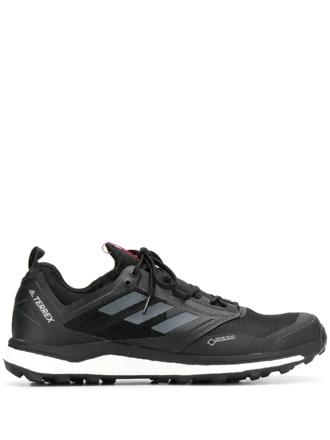 adidas adidas Terrex Agravic XT Goretex スニーカーの商品画像
