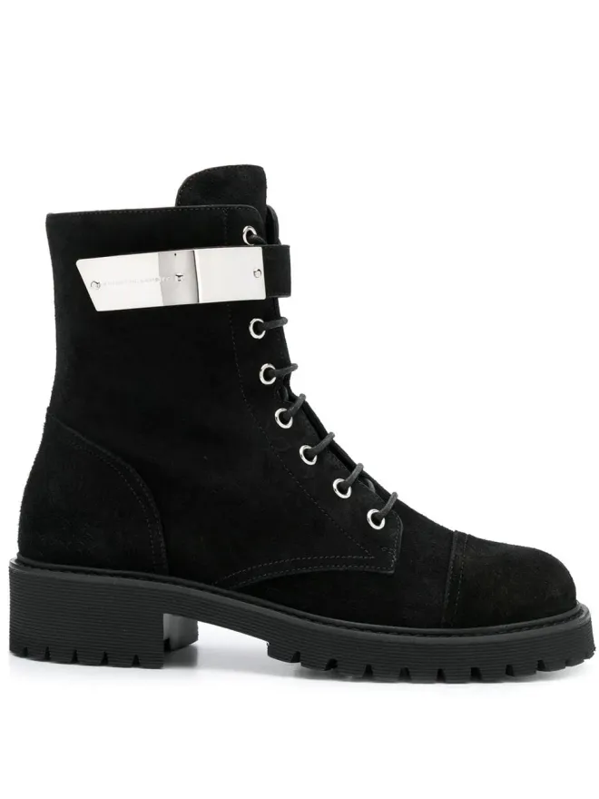 Giuseppe Zanotti Giuseppe Zanotti Alexa ロゴプレート ブーツの商品画像