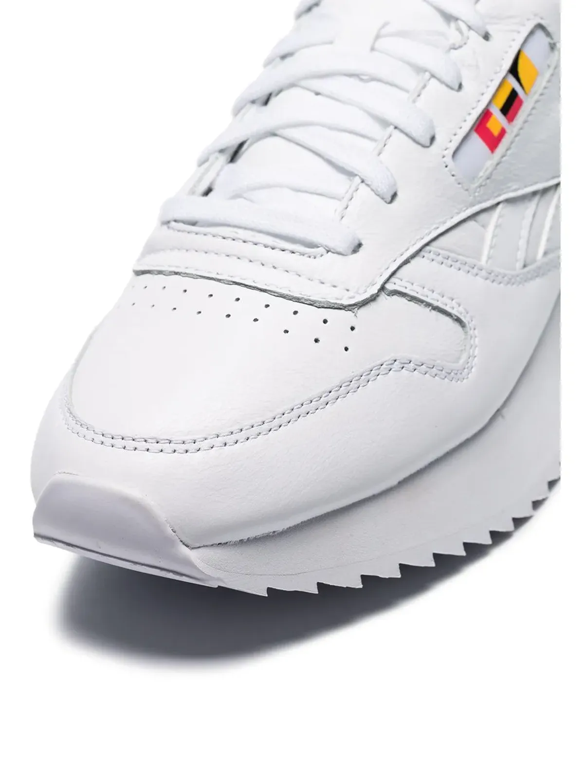 Reebok x Gigi Hadid クラシック ロー・トップ スニーカー - 画像5