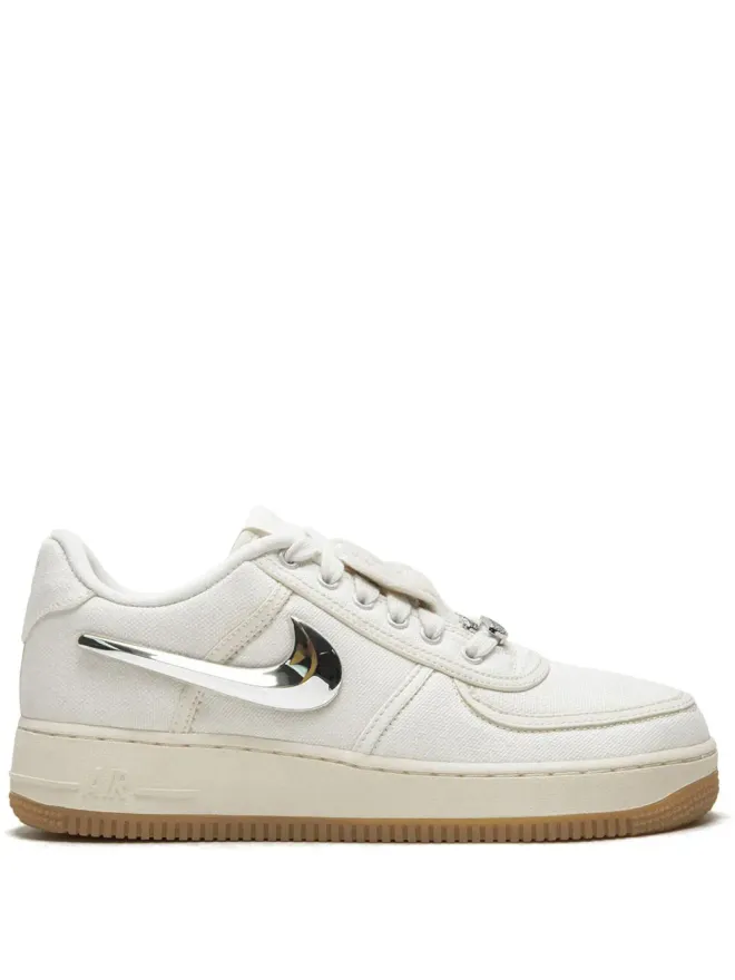 Nike Nike エアフォース1 ロー スニーカーの商品画像