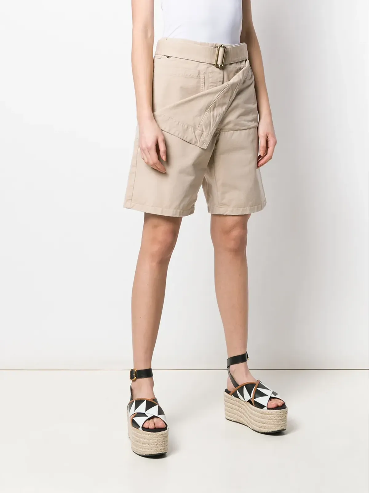 JW Anderson フォールドフロント ユーティリティショーツ ブラウン - 画像3