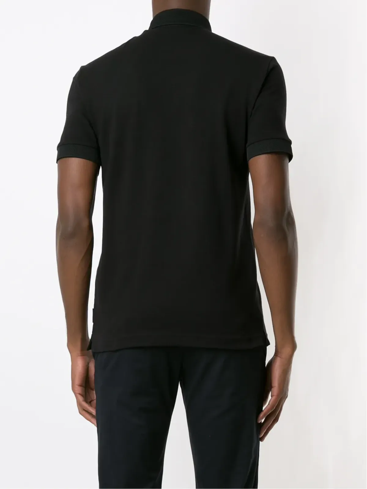 Armani Exchange トーンロゴ入りスリムフィットポロシャツ - ブラック - 画像4