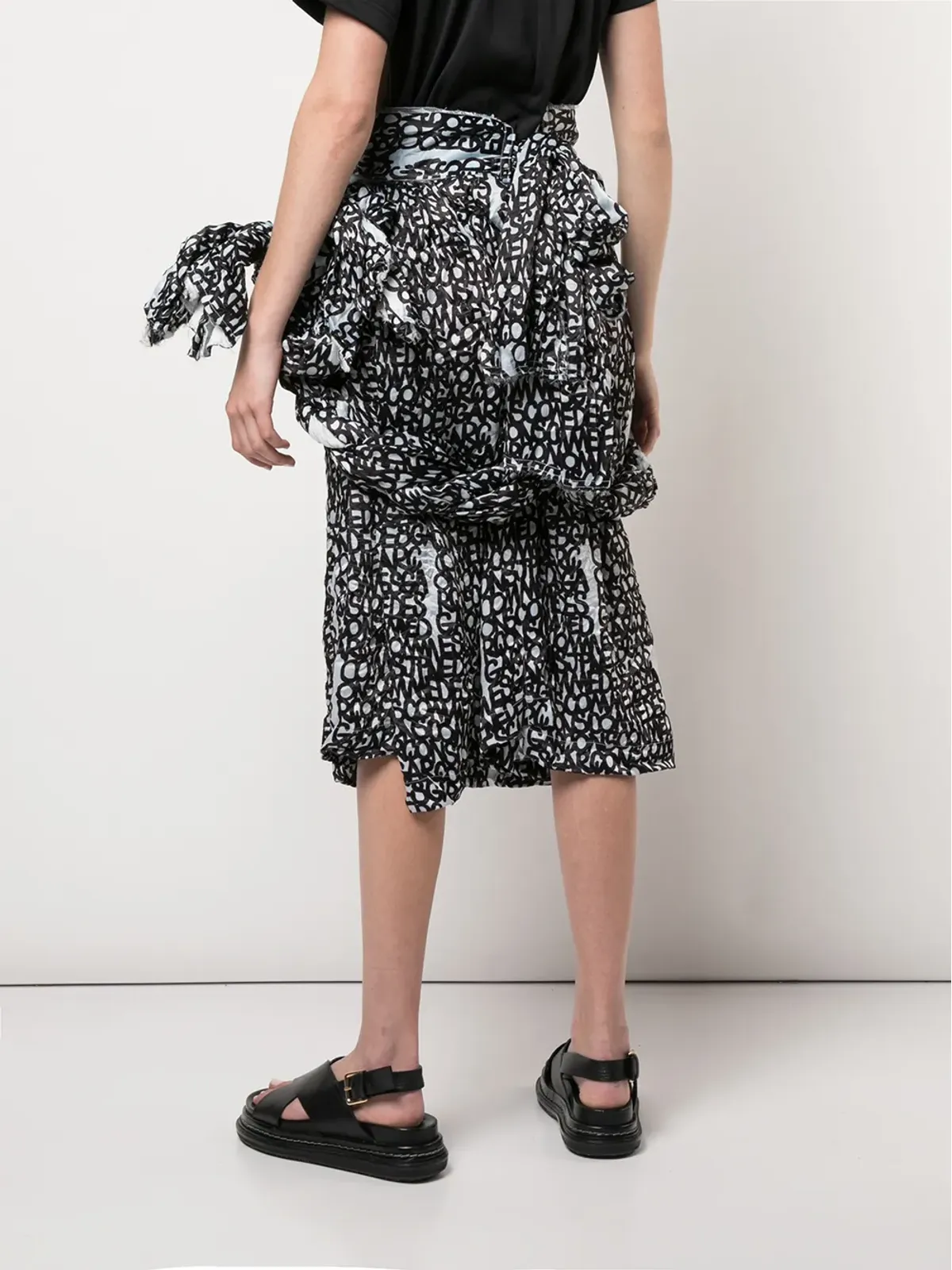 Comme Des Garçons Dパターン結び紐付きジャンパースカート - ブラック - 画像4