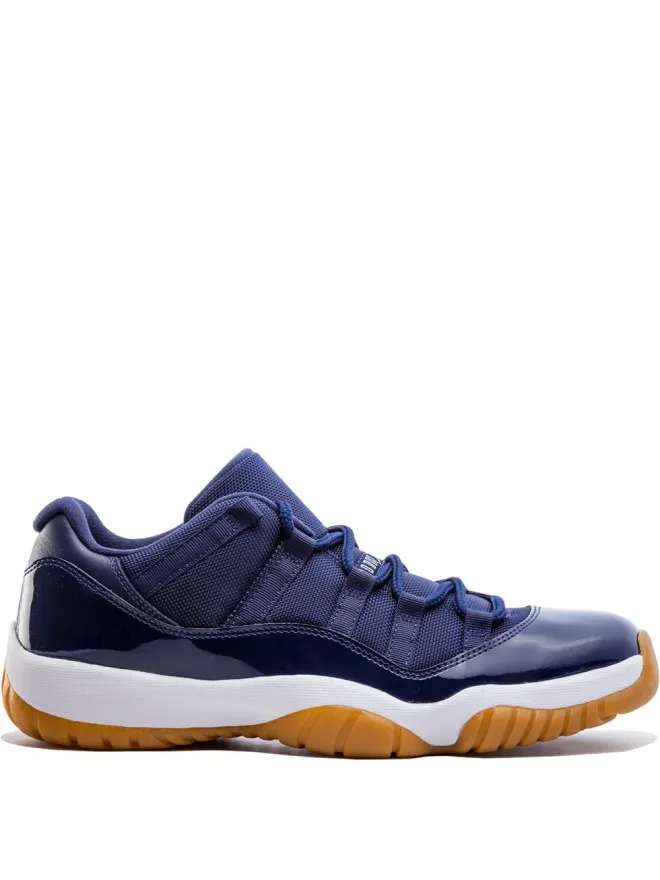 Jordan Jordan エアジョーダン 11 レトロ ロー ネイビー/ガム スニーカーの商品画像