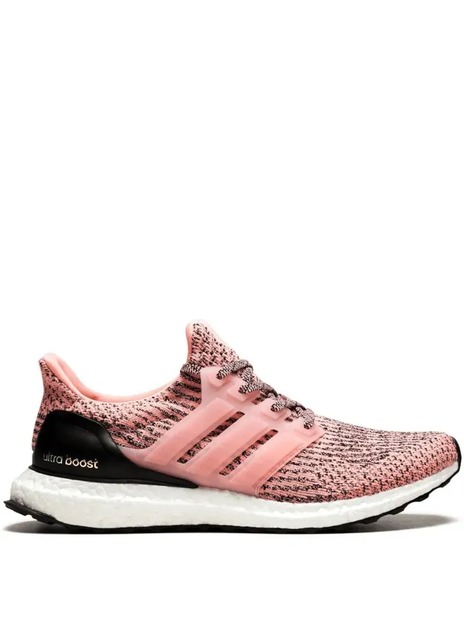 adidas adidas Ultraboost Salmon スニーカーの商品画像