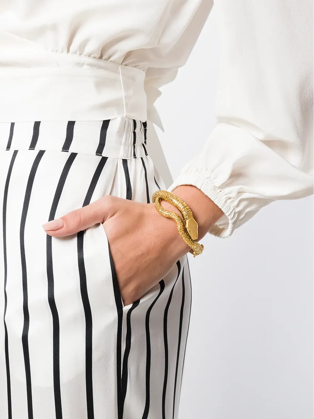 Aurelie Bidermann 蛇モチーフの巻きブレスレット - 画像2