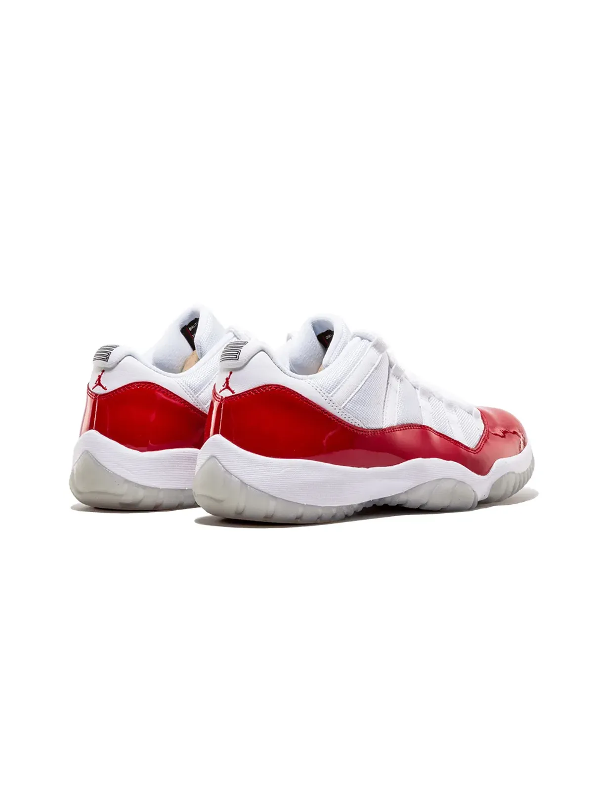 Jordan エア ジョーダン 11 レトロ ロー チェリー スニーカー - 画像3