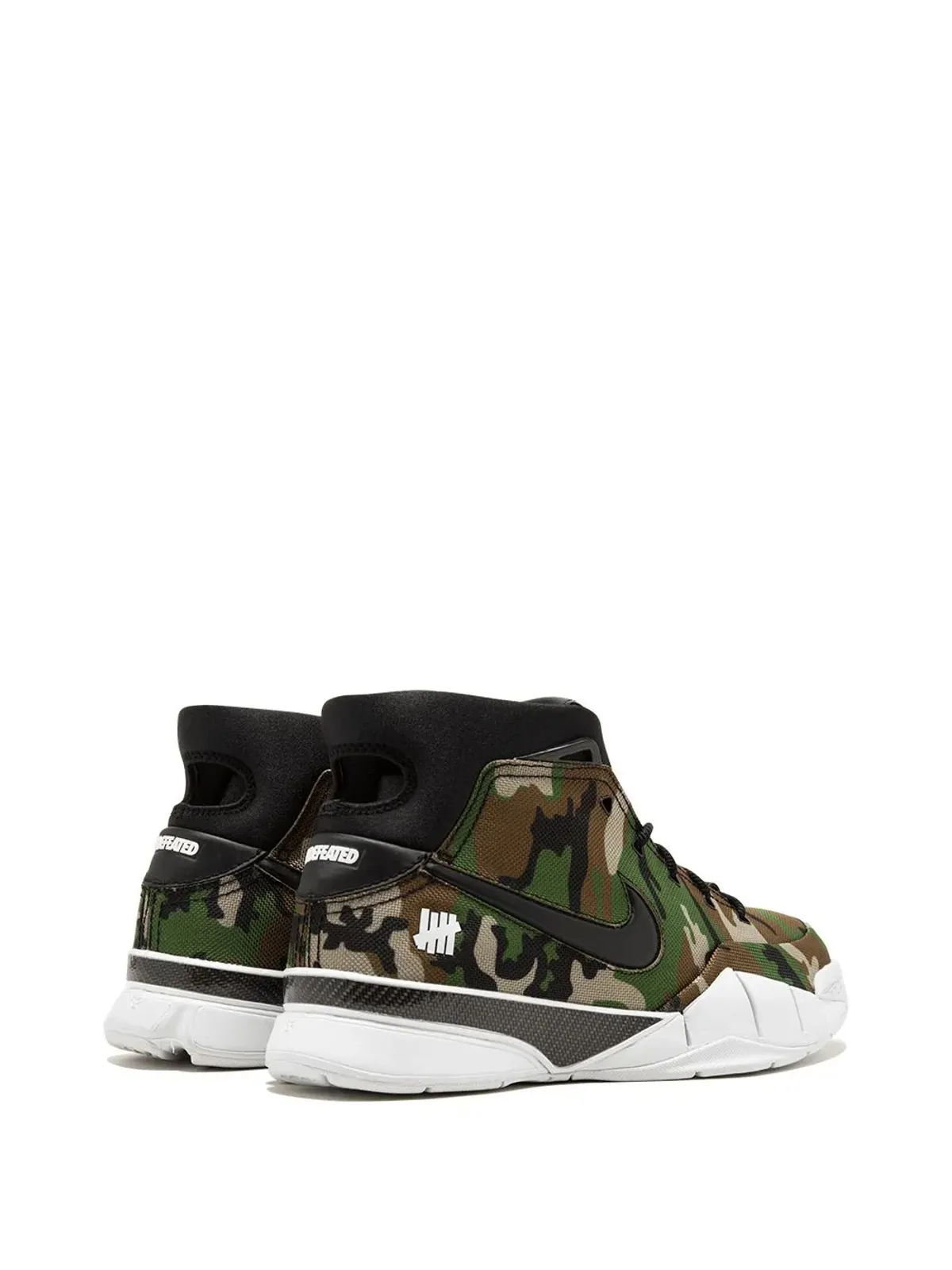 Nike x Undefeated Kobe 1 Protro スニーカー - 画像3