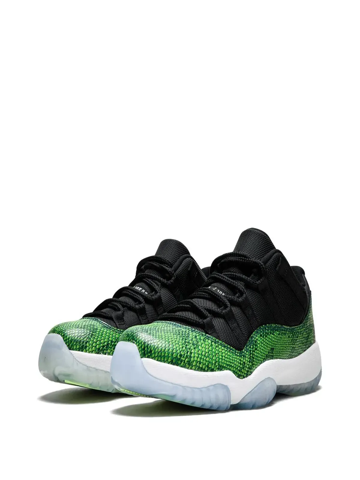 Jordan エアジョーダン11 ロー Nightshade スニーカー - 画像2