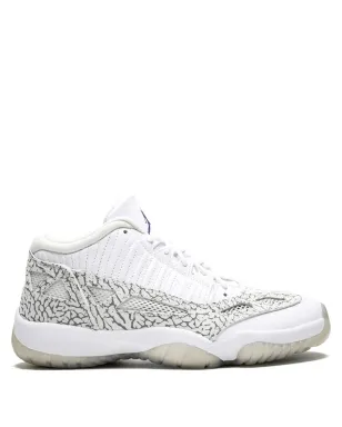 Jordan エアジョーダン11 レトロ ロー コバルト ホワイト スニーカー - サムネイル1