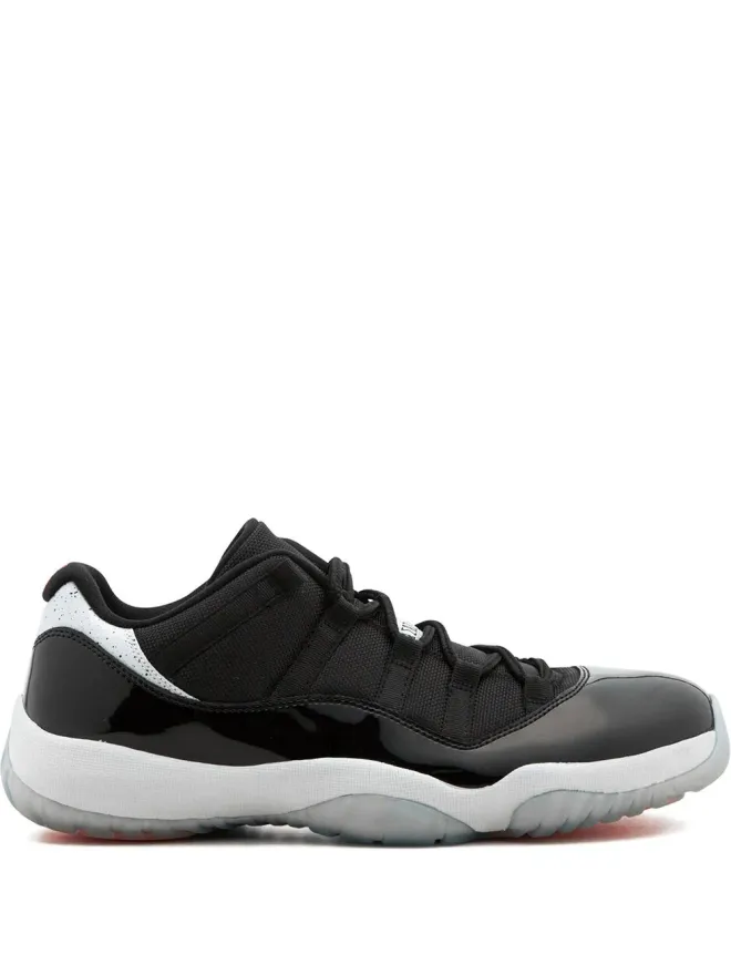 Jordan Jordan エアジョーダ 11 レトロ ロー インフラレッド スニーカーの商品画像