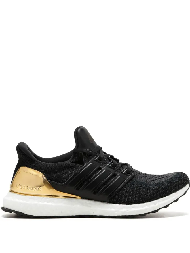 adidas adidas Ultraboost LTD ゴールドメダル スニーカー ブラックの商品画像