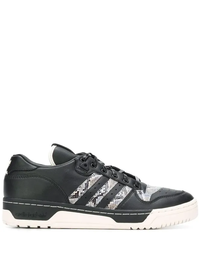 adidas adidas Rivalry Lowスニーカー ブラックの商品画像