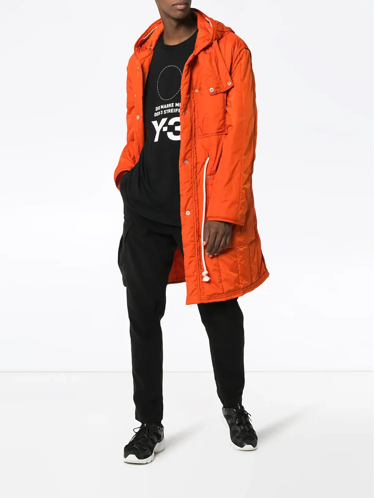 Y-3 ブラック ロゴとサークルプリント コットン Tシャツ - 画像2