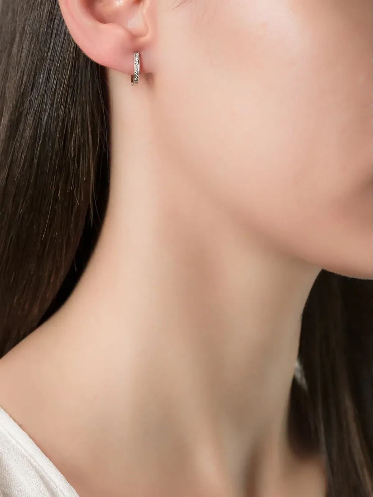 Wouters & Hendrix Gold シングルダイヤモンド フープピアス - ホワイト - 画像3