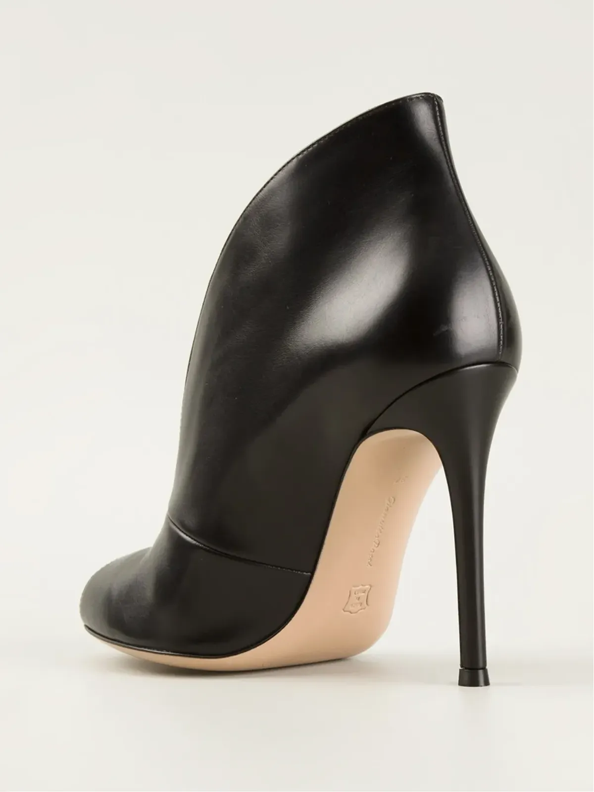 Gianvito Rossi ヴァンプパンプス - 画像3
