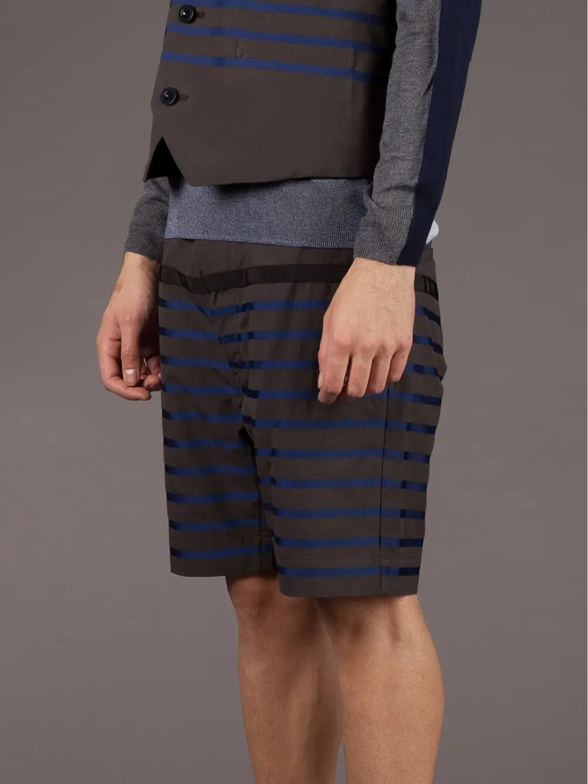 sacai ストライプショーツ - 画像3