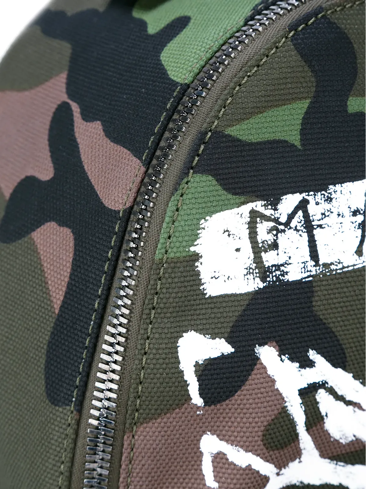 Valentino Garavani ロックスタッド カモフラージュ バックパック - 画像4