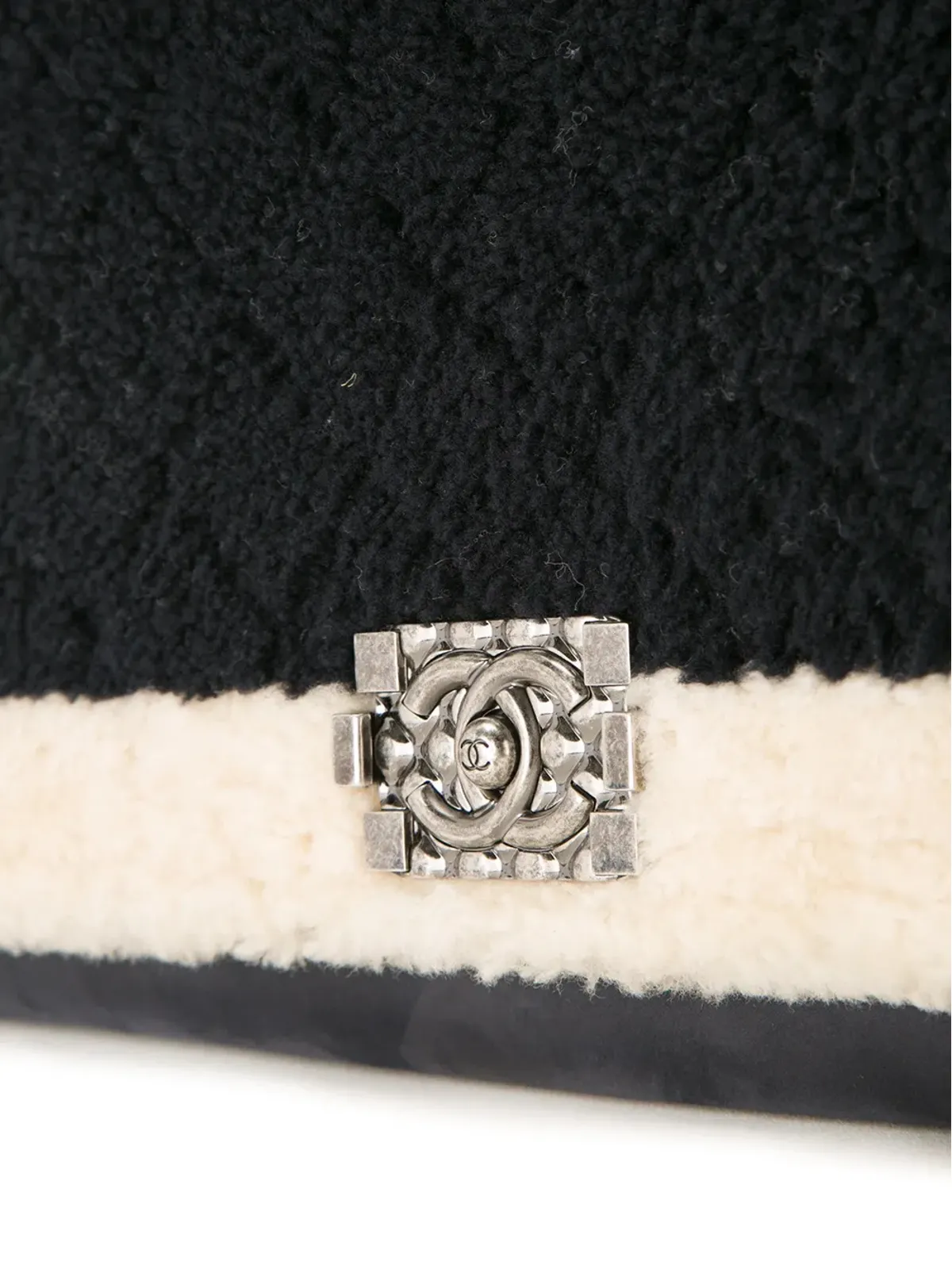CHANEL ビンテージ ボーイ ショルダーバッグ - 画像4