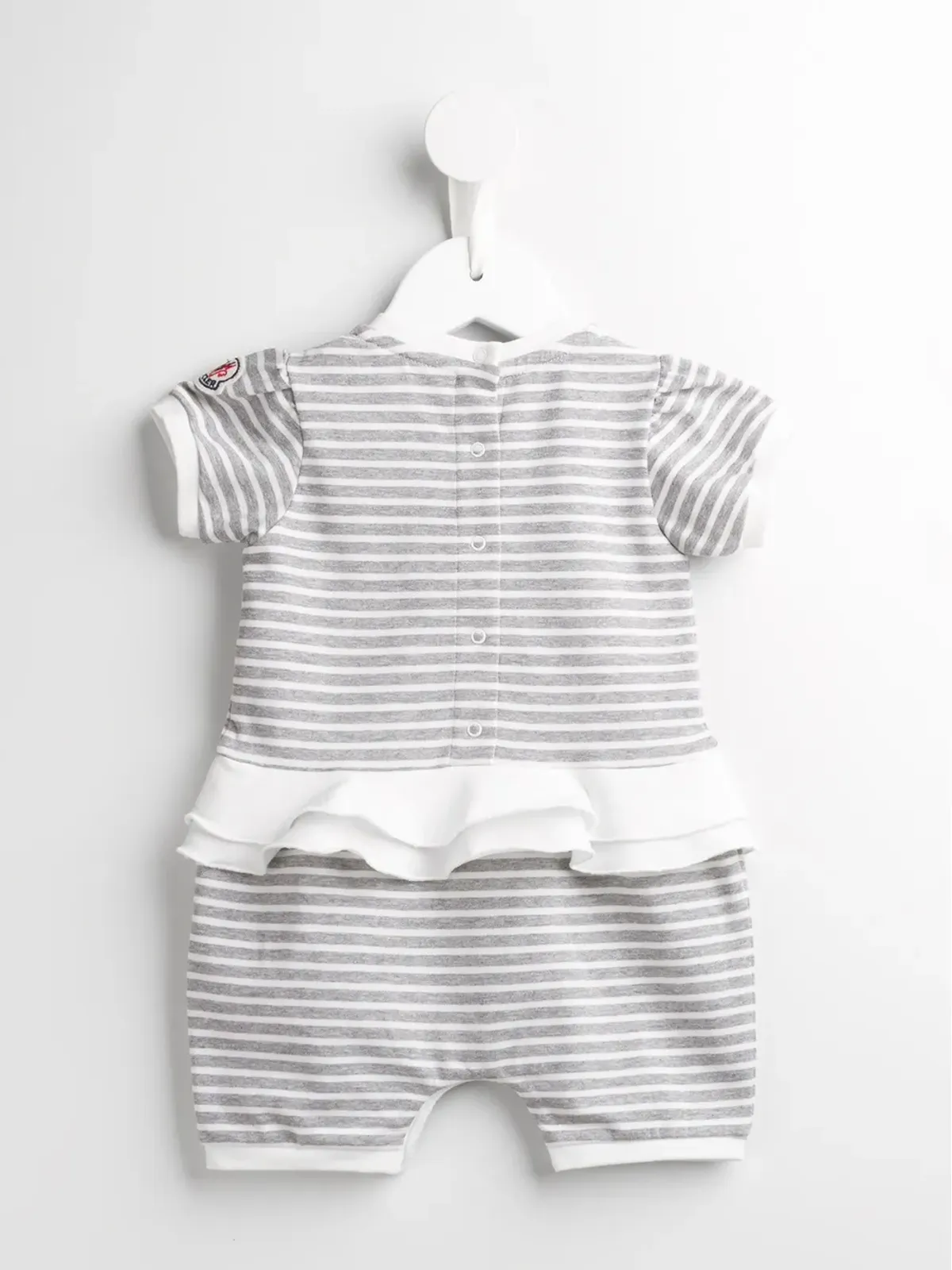 Moncler Enfant ストライプ柄ショーツ - 画像2