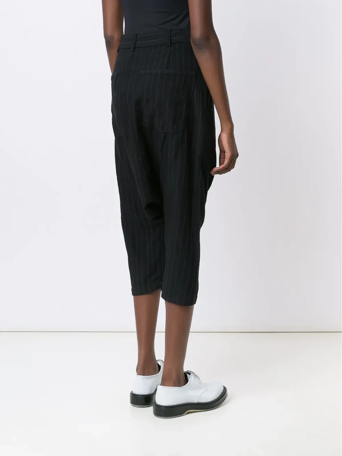 Comme Des Garçons Comme Des Garçons ピンストライプ クロップドパンツ - ブラック - 画像4