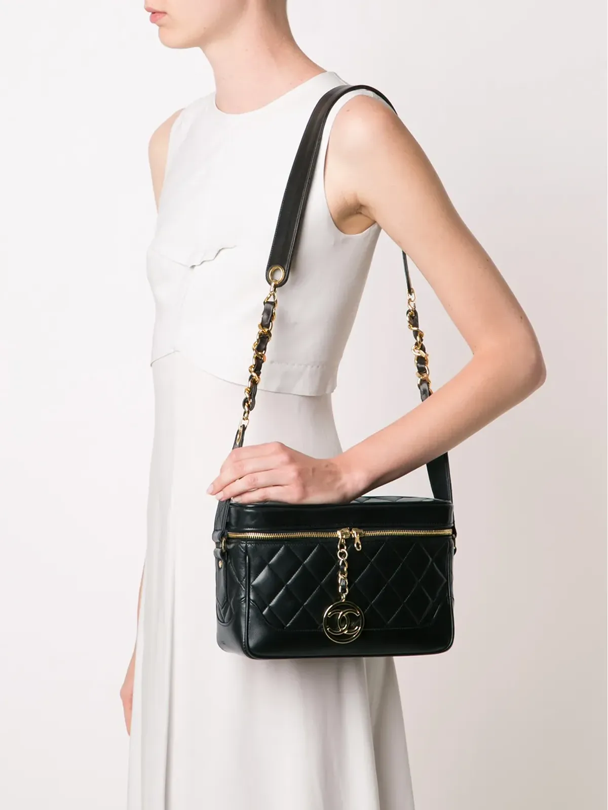CHANEL ビンテージ キルティング ボックス ショルダーバッグ - 画像2