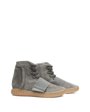 adidas Yeezy Boost 750 ライトグレー（Glow In the Dark）スニーカー - サムネイル2