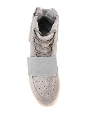 adidas Yeezy Boost 750 ライトグレー（Glow In the Dark）スニーカー - サムネイル4