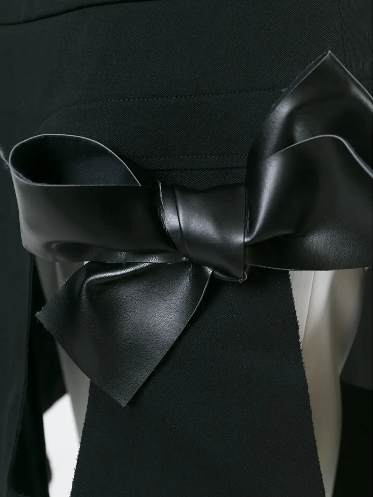 Comme Des Garçons カットアウトボウディテールコート - 画像5