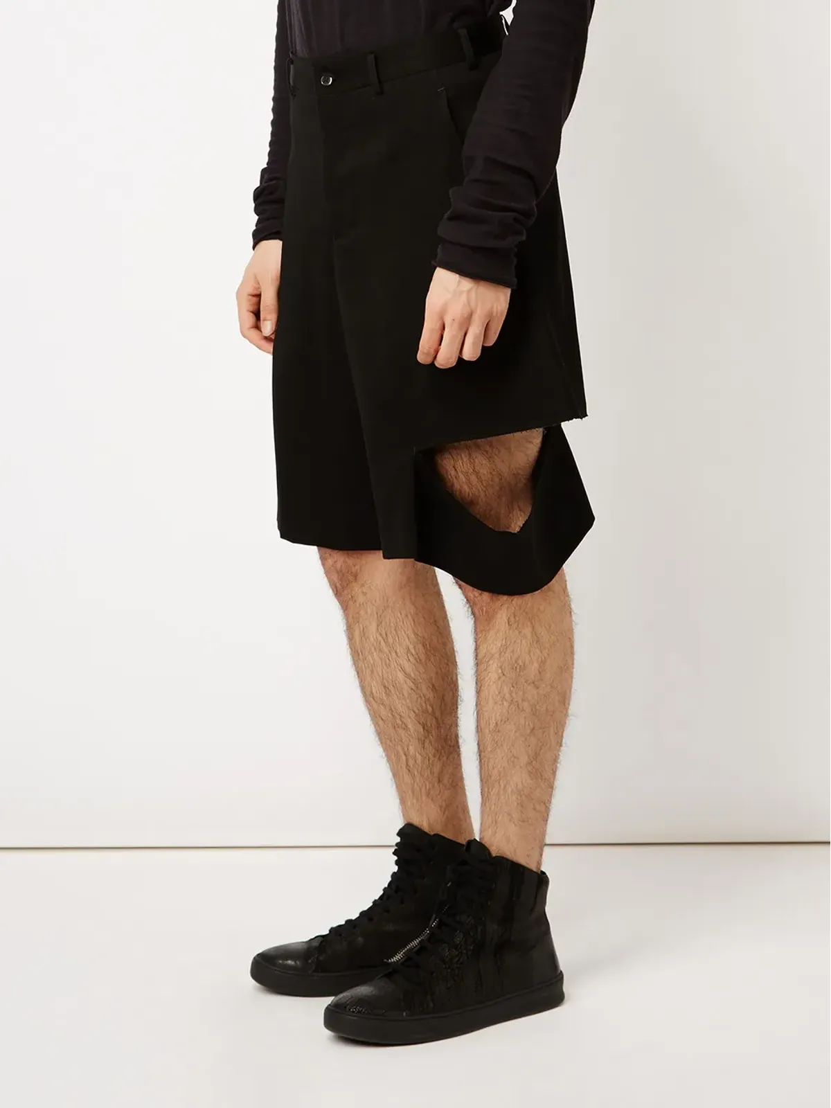 Comme des Garçons Homme Plus カットアウトショーツ - ブラック - 画像3