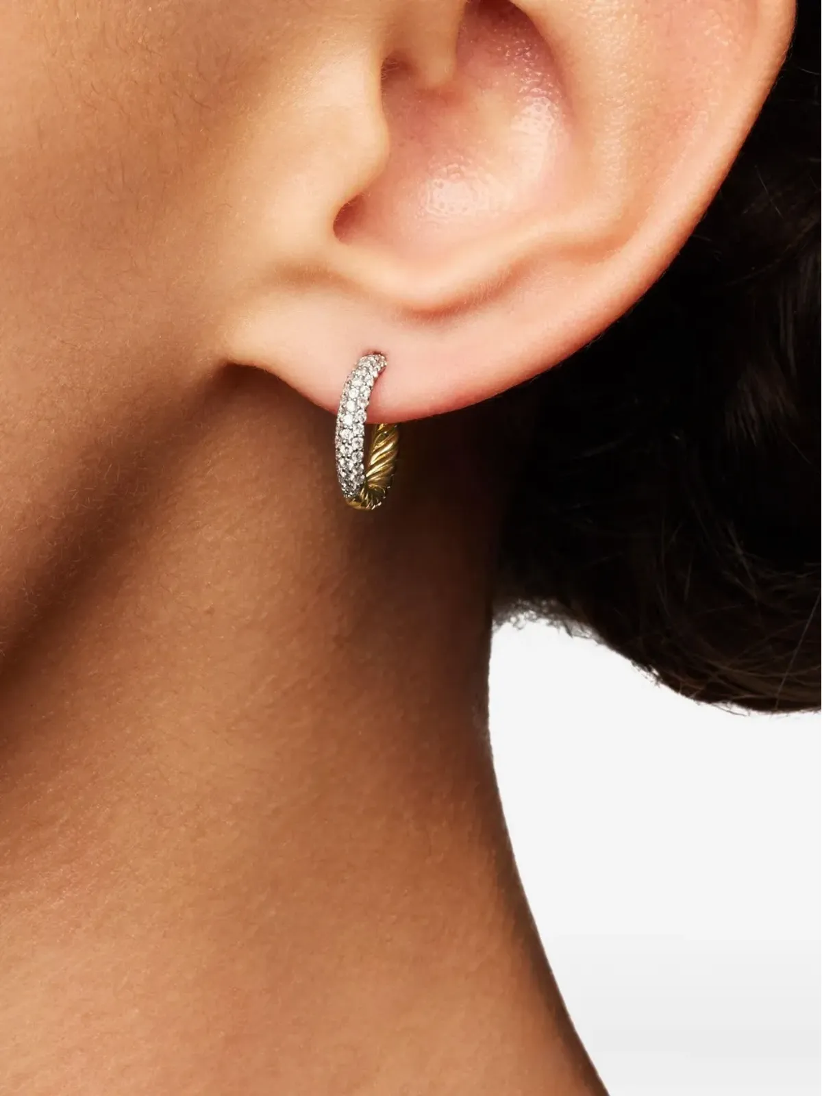 David Yurman 18金イエローゴールド ペティート パヴェダイヤモンド ハギー・フープ・ピアス - 画像3