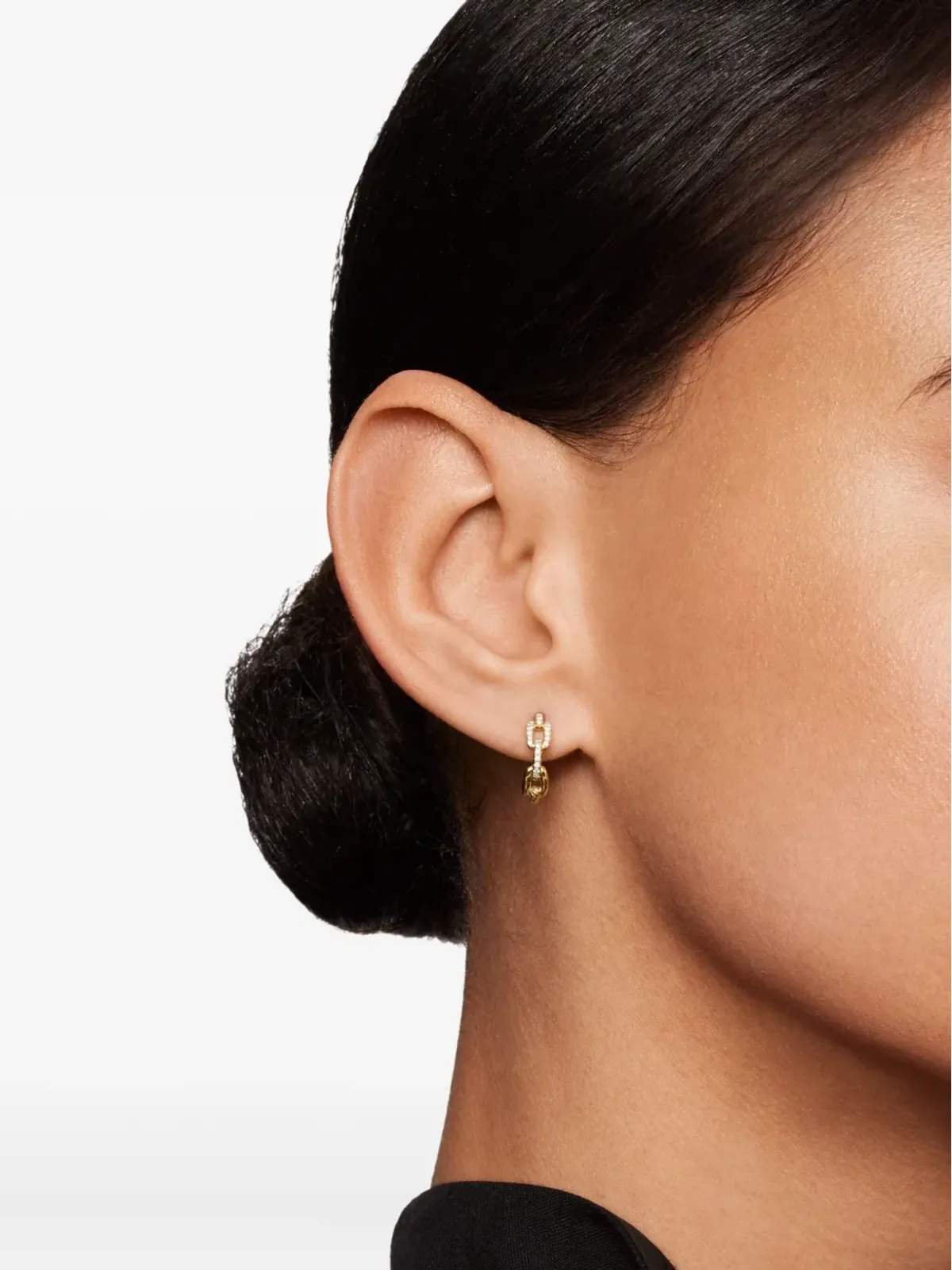 David Yurman 18kt yellow gold Stax diamond chain link huggie hoop earrings - 画像3