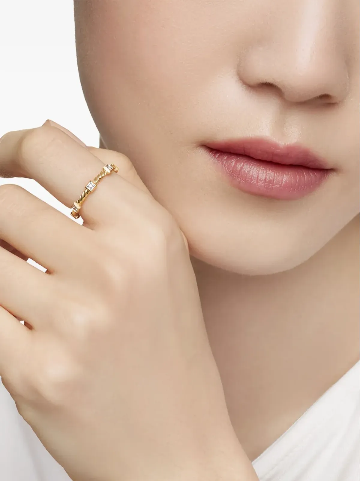 David Yurman 18kt Yellow Gold Cable Collectibles Stations ダイヤモンド・スタック・リング（2mm） - 画像3