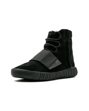 adidas Yeezy Boost 750 トリプルブラック スニーカー - サムネイル4