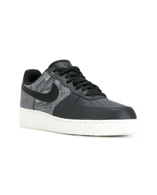 Nike エアフォース1スニーカー ブラック - サムネイル2