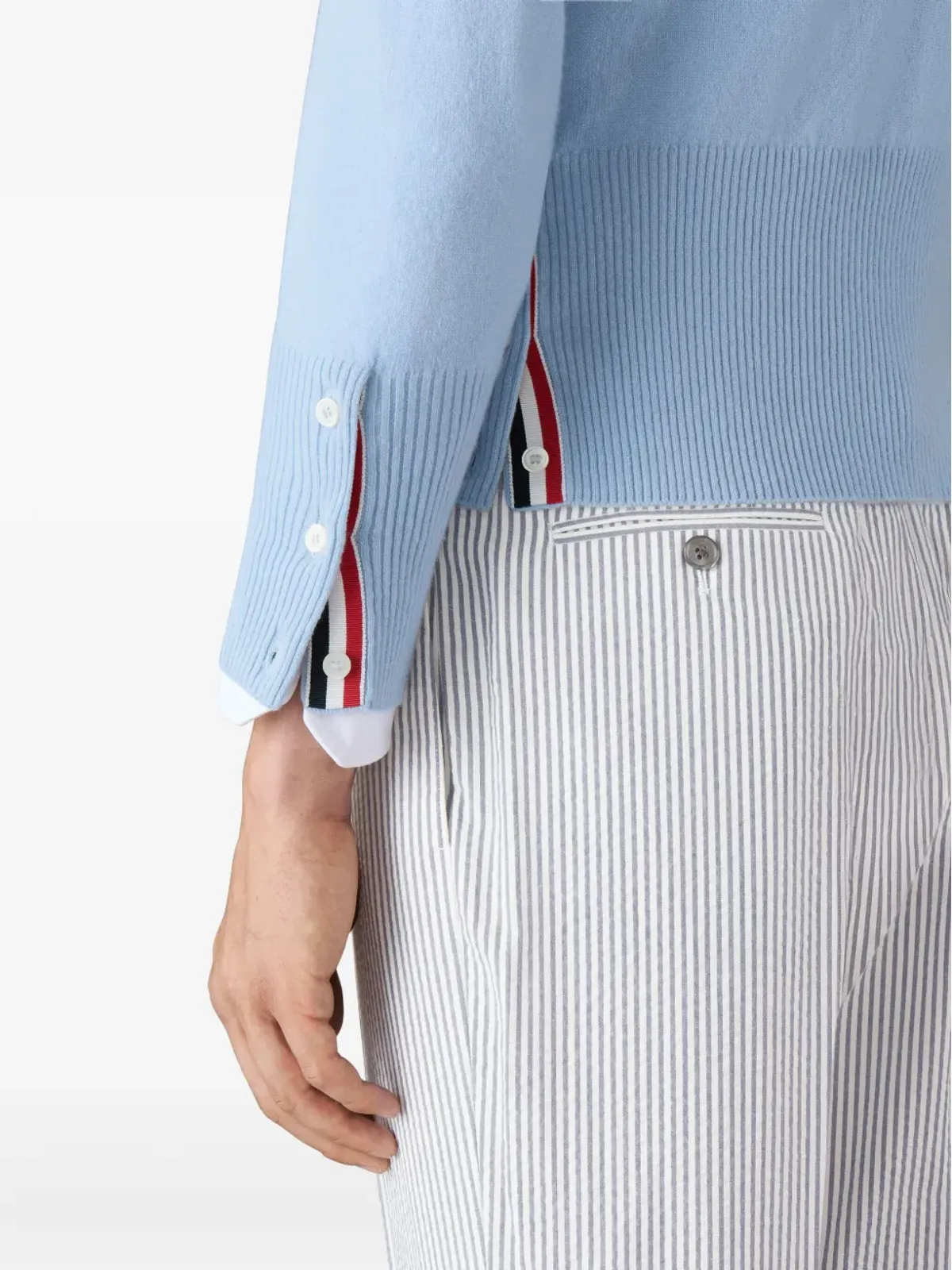 Thom Browne クラシックVネックカーディガン ブルー ホワイト4バー・ストライプ入り カシミア - 画像4