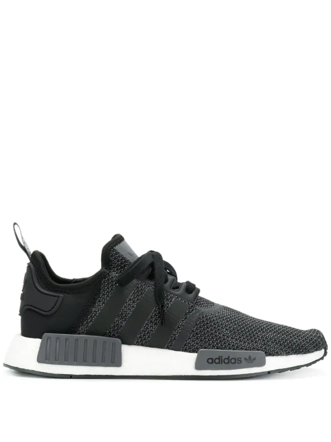 adidas adidas NMD_R1 コアブラックカーボン スニーカーの商品画像