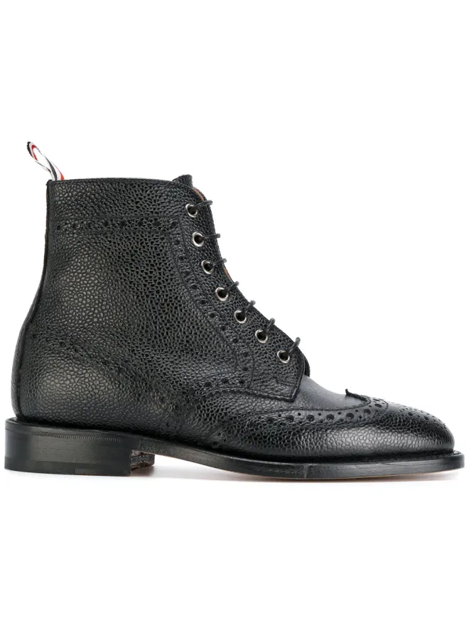 Thom Browne Thom Browne ウィングチップブローグブーツ レザーソール ブラック ペブルグレインの商品画像