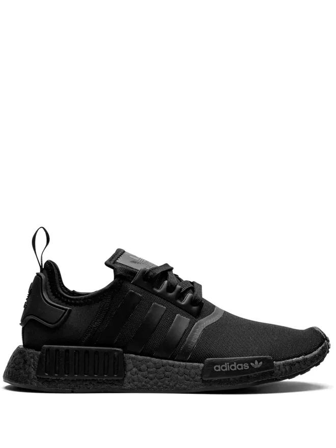 adidas adidas NMD R1 トリプルブラック スニーカーの商品画像