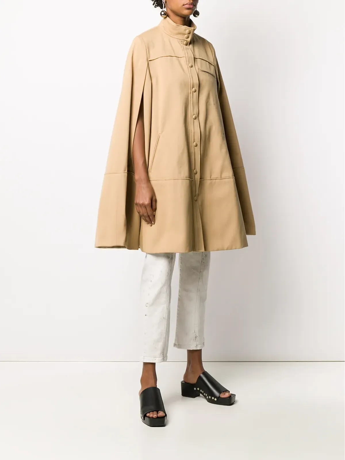Courrèges カットアウトスリーブのフレアコート - 画像3