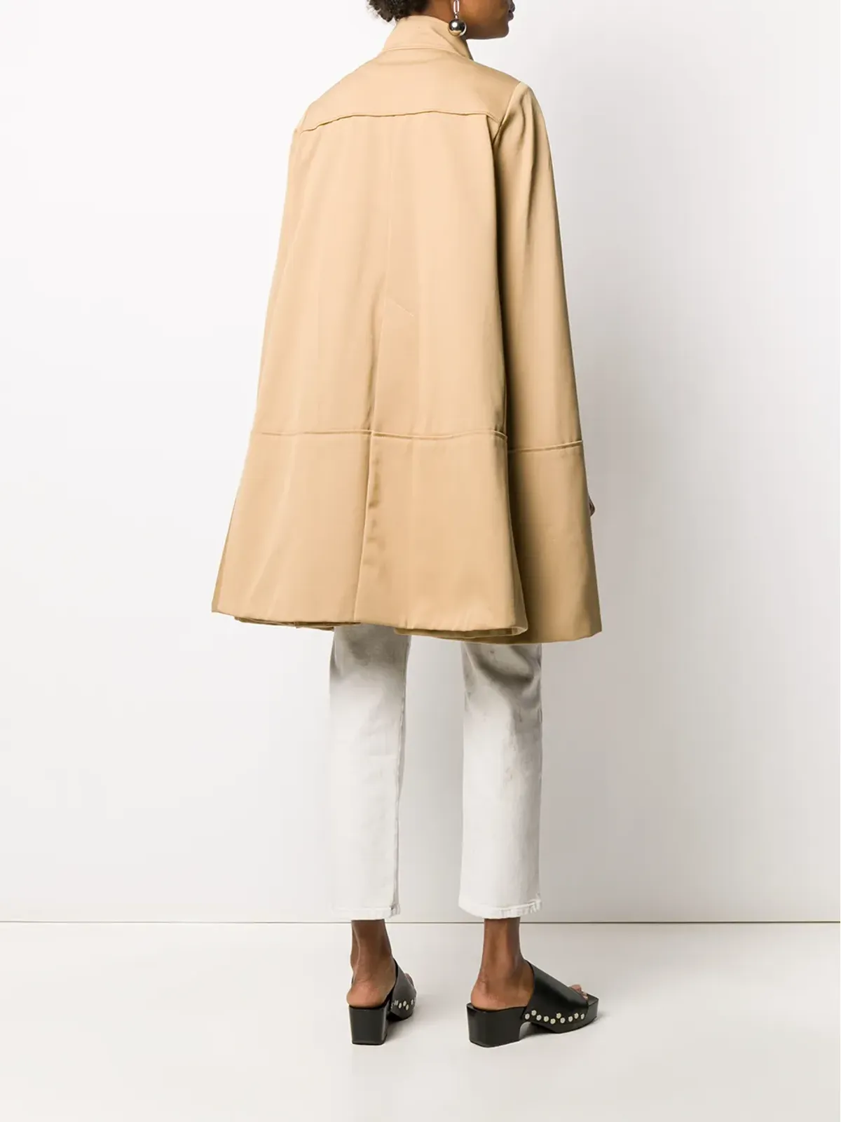 Courrèges カットアウトスリーブのフレアコート - 画像4