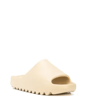 adidas Yeezy Desert Sand フォームスライド - サムネイル2