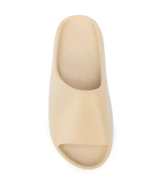 adidas Yeezy Desert Sand フォームスライド - サムネイル4