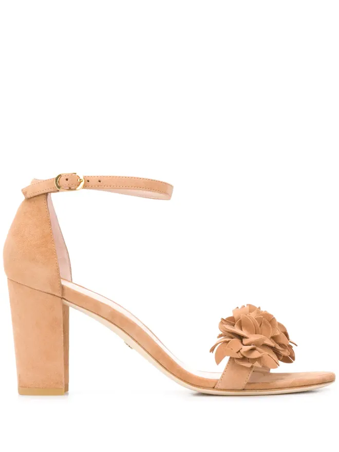 Stuart Weitzman Stuart Weitzman Nearly 3D flower sandals - Brownの商品画像