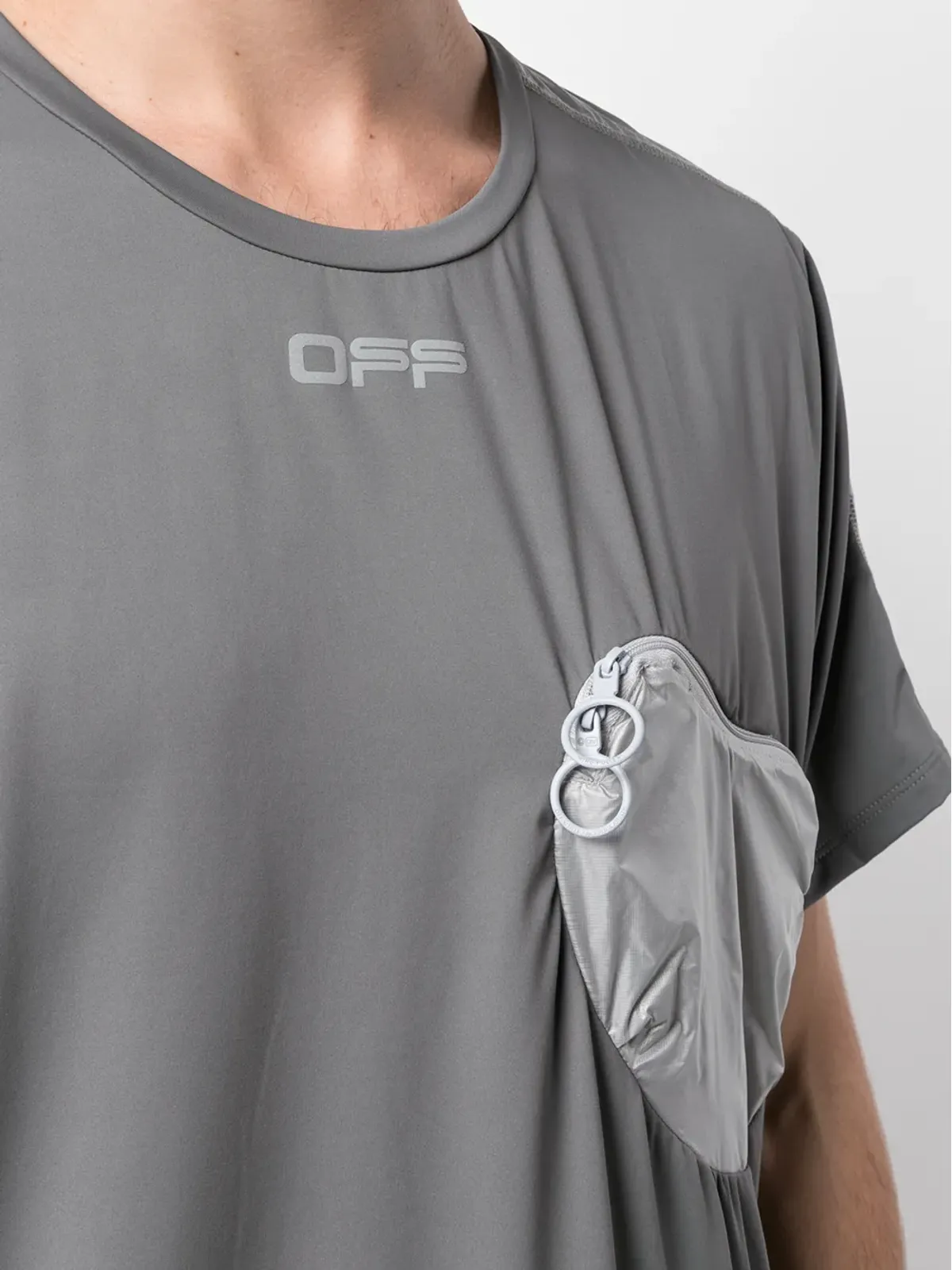 Off-White ポーチポケット付きTシャツ - 画像5