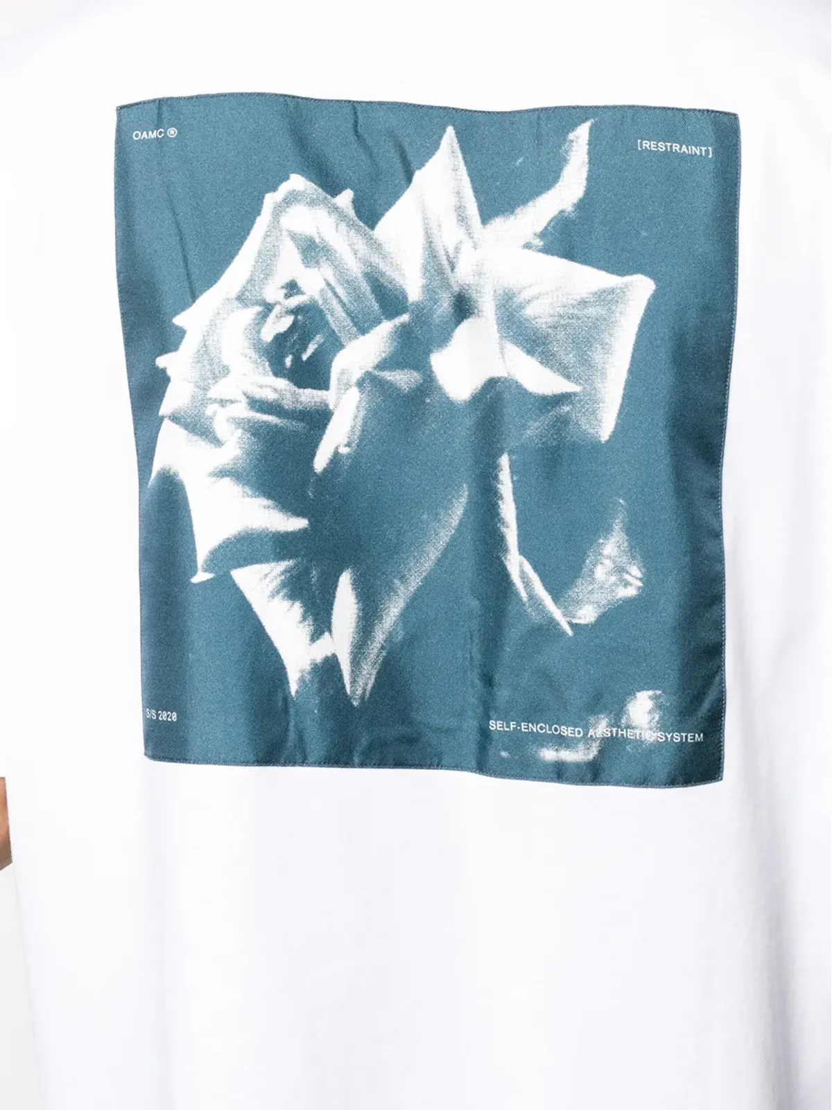 OAMC ロゴ入りフローラルプリントTシャツ - 画像5