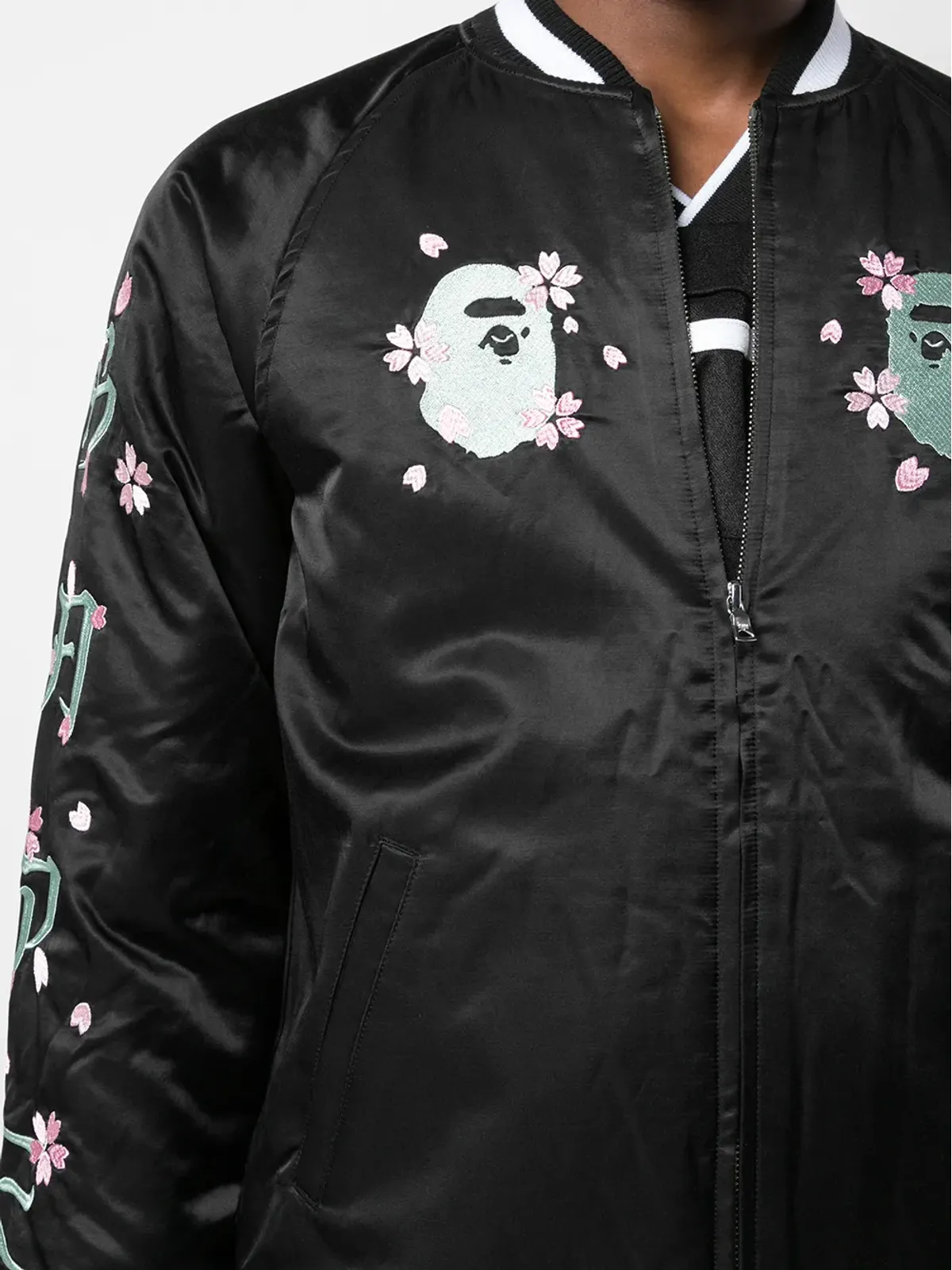 A BATHING APE® Sakura Souvenir jacket - 画像5