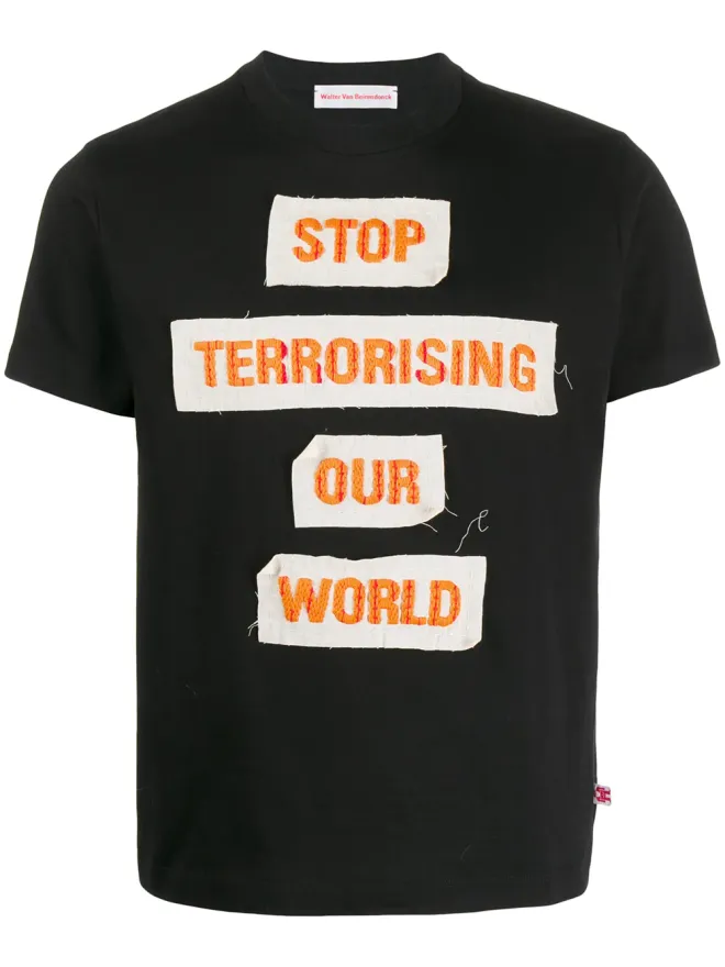 Walter Van Beirendonck Pre-Owned Walter Van Beirendonck Pre-Owned Stop Terrorising Our World パッチTシャツ - ブラックの商品画像