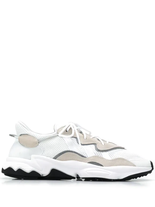 adidas adidas Ozweego Hero スニーカーの商品画像